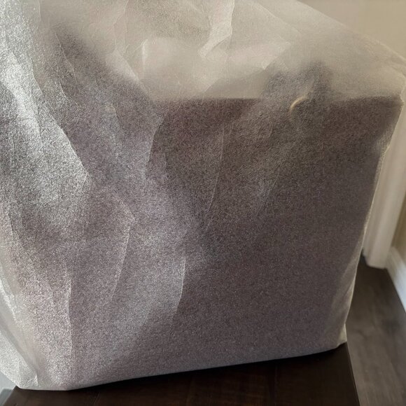 🍂🍁Perfect Fall Bag - Dooney and Bourke Alta Via Joelle in Bordeaux🍂🍁 - Picture 15 of 16